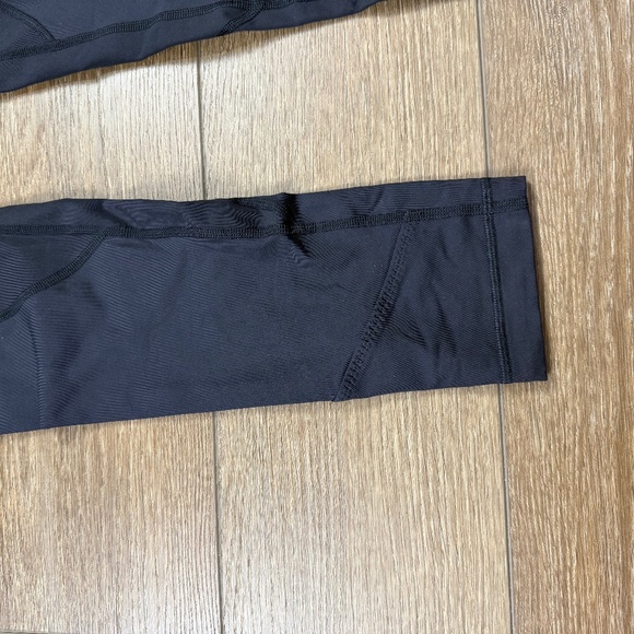 Lululemon All The Right Places Cropped Leggings Navy Blue, High-Rise 23" Sz 6 - Picture 5 of 10